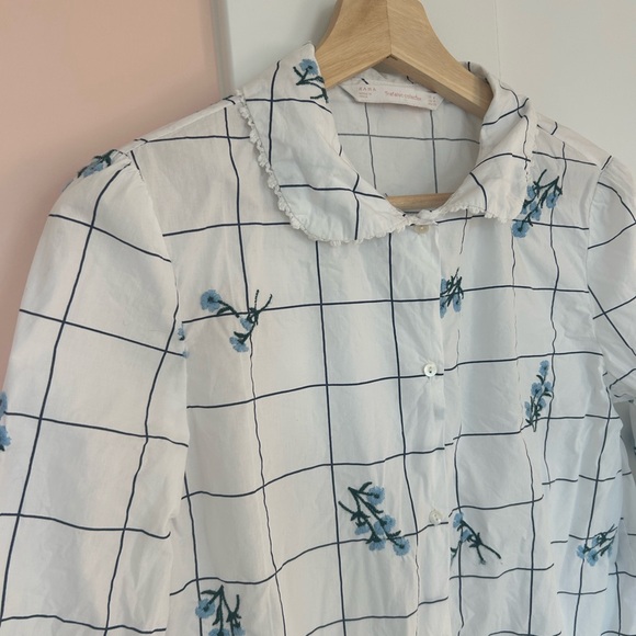 Zara Trafaluc Collection Womens Top Blouse Sz M  Button Up Embroidery white Blue - Picture 2 of 8